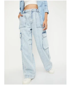 Women’s Relaxed Fit Washed Cargo Denim