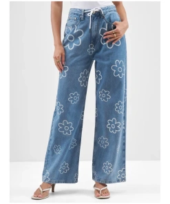 Stylish Women’s Blue Relaxed Fit Jeans